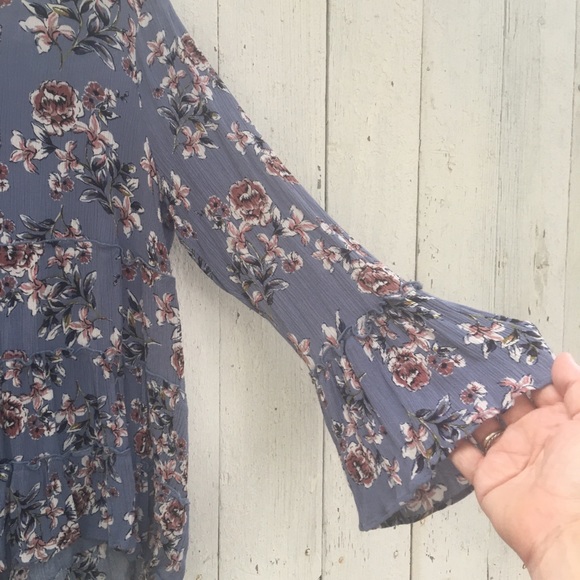 C long sleeved top. Size l. Blue floral - Picture 4 of 6